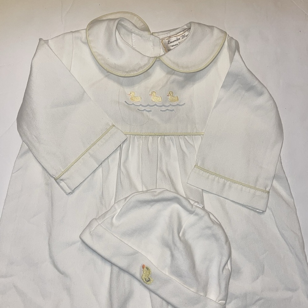 Lavender Blue white Daygown with yellow trim embroidered ducks matching hat 3M
